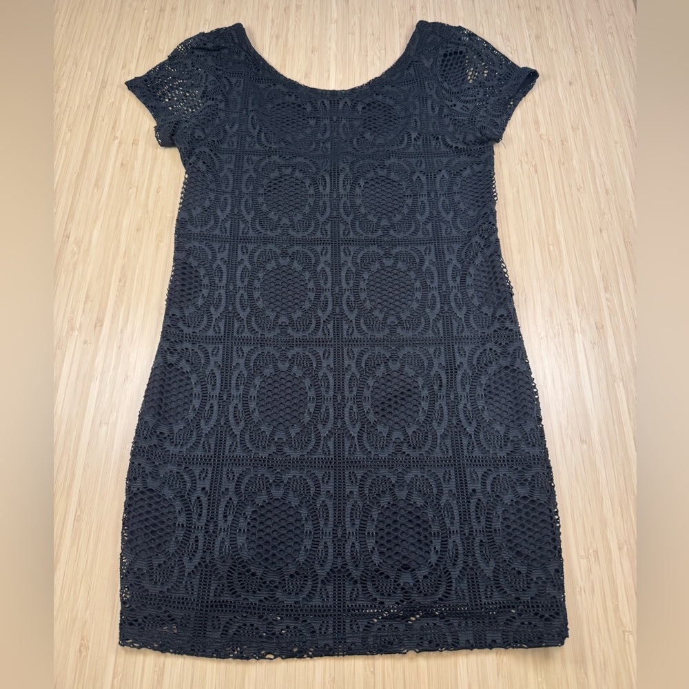 Forever 21 Black Crochet Lace Short Sleeve Knit Mini Dress